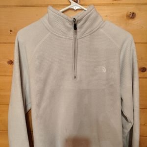 The north face 1/4 zip sweater